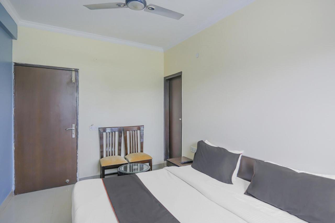 Collection O A3S Lodge Near Dilli Haat Ina 뉴델리 외부 사진
